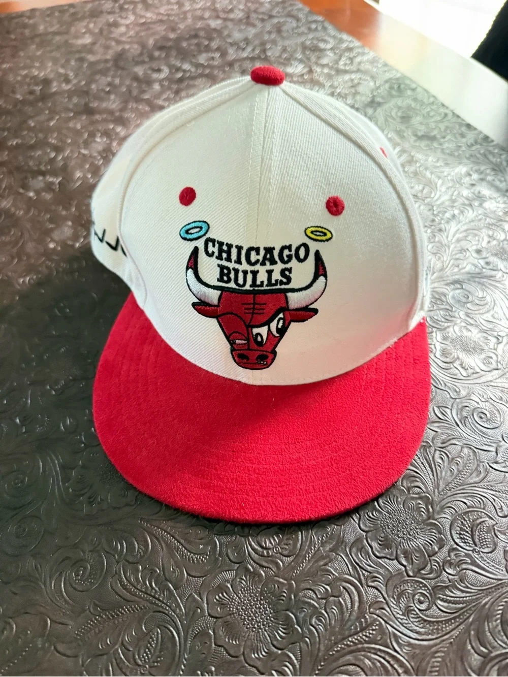Chicago Bull limited edition artist series White and Red Baseball Cap